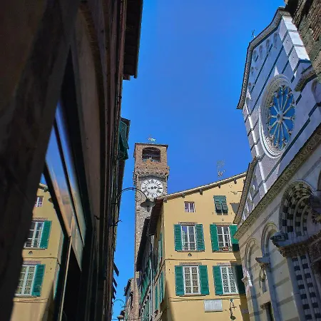 Colorato E Vivace Bilocale Apartamento