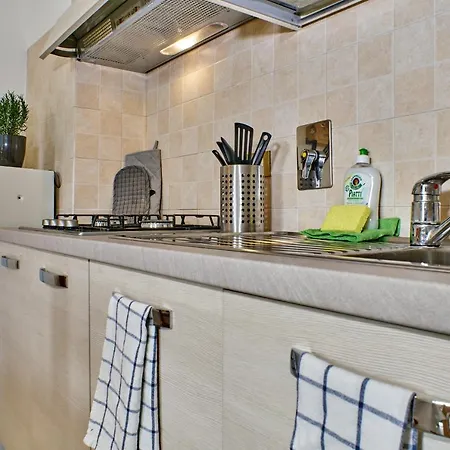 Apartamento Colorato E Vivace Bilocale Lucca