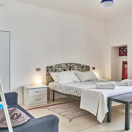 Colorato E Vivace Bilocale *