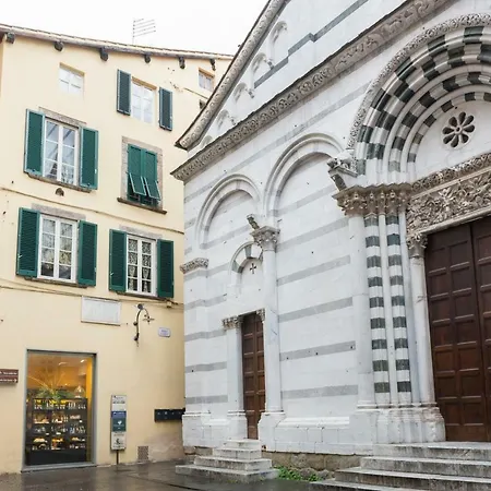 Apartamento Colorato E Vivace Bilocale Lucca