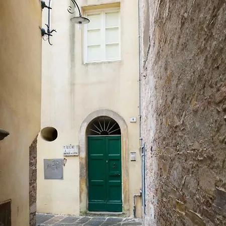 Colorato E Vivace Bilocale Apartamento