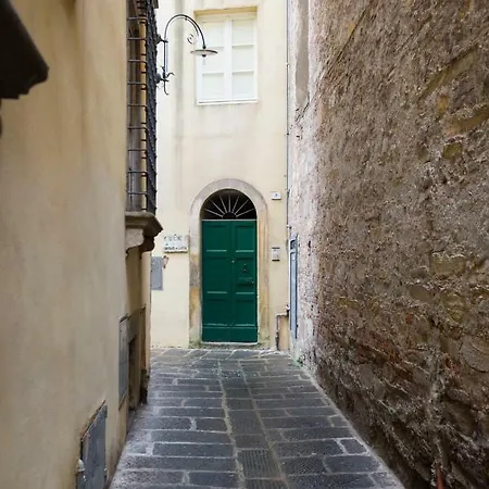 Colorato E Vivace Bilocale Apartamento